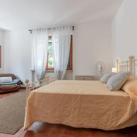 Italian Experience - Sunrise Hill * Urbisaglia