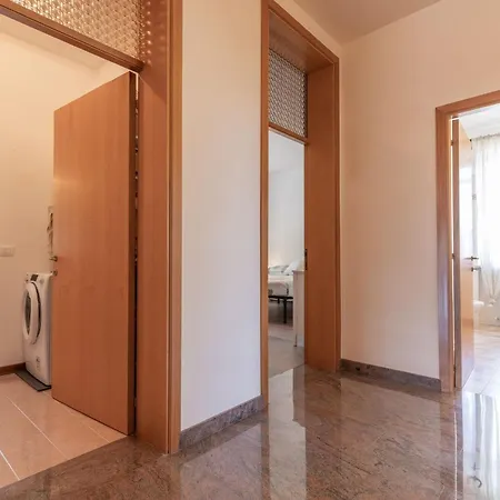 Italian Experience - Sunrise Hill Дом отдыха