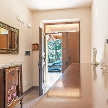 Italian Experience - Sunrise Hill * Urbisaglia