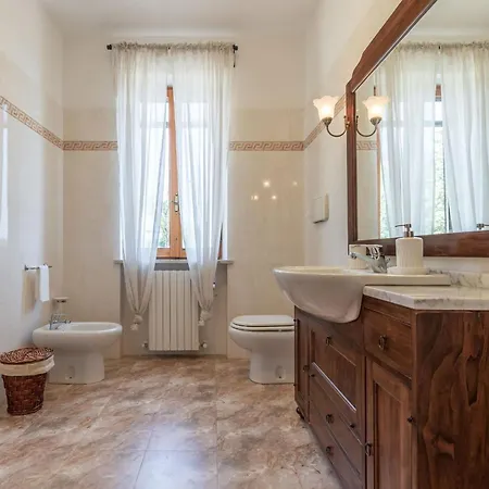 Дом отдыха Italian Experience - Sunrise Hill *