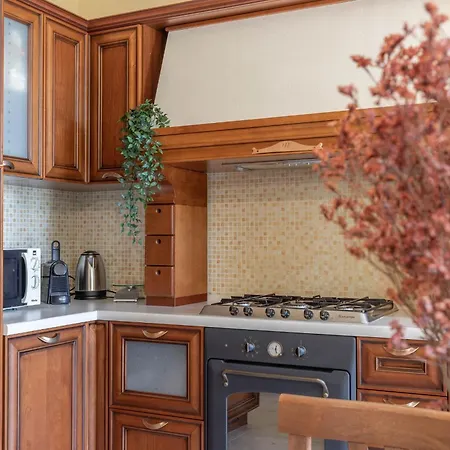 Italian Experience - Sunrise Hill Дом отдыха