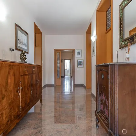 Дом отдыха Italian Experience - Sunrise Hill *