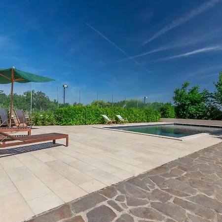 Дом отдыха Italian Experience - Sunrise Hill