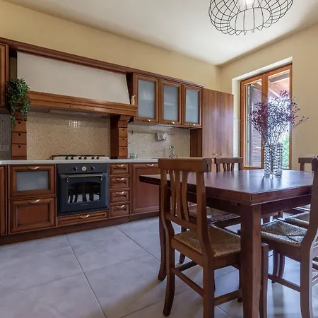 Дом отдыха Italian Experience - Sunrise Hill