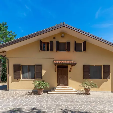 Italian Experience - Sunrise Hill Дом отдыха